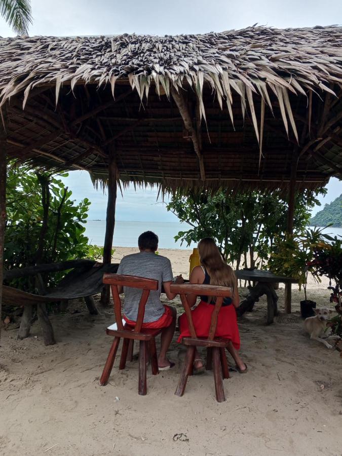 Akoya Beach Park And Cottages Locaroc Ngoại thất bức ảnh