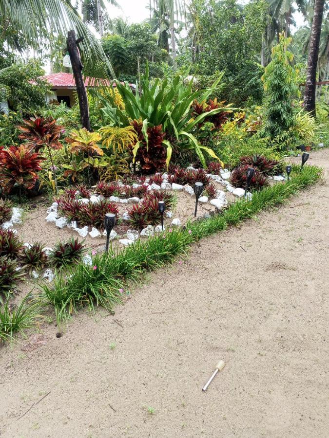 Akoya Beach Park And Cottages Locaroc Ngoại thất bức ảnh