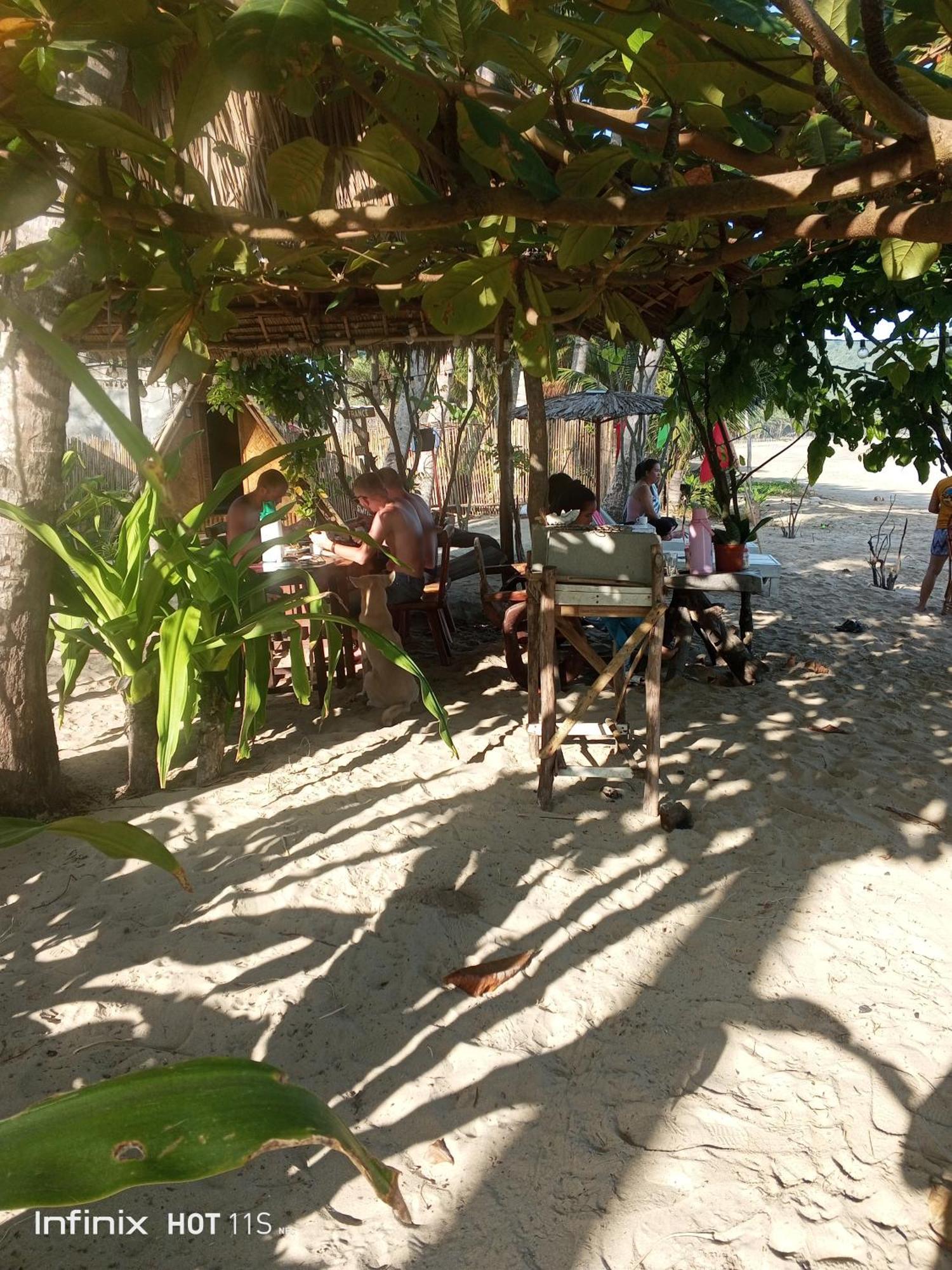 Akoya Beach Park And Cottages Locaroc Ngoại thất bức ảnh