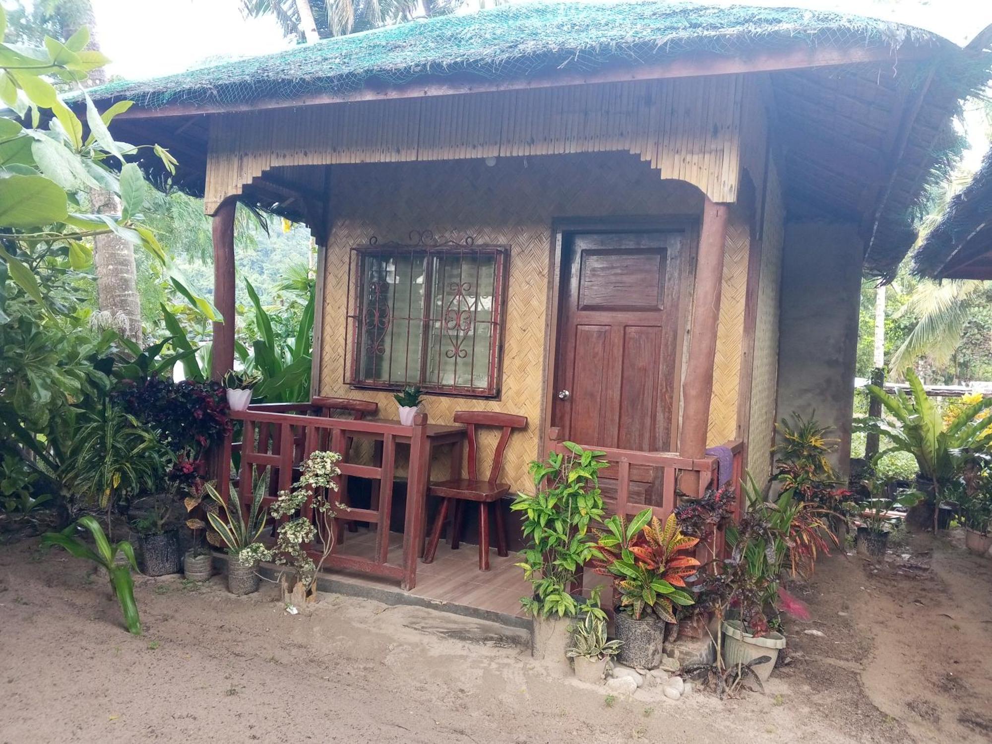 Akoya Beach Park And Cottages Locaroc Phòng bức ảnh